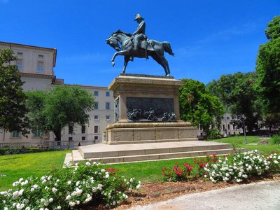 카를로 알베르토 기념비 (모누멘토 아 카를로 알베르토)